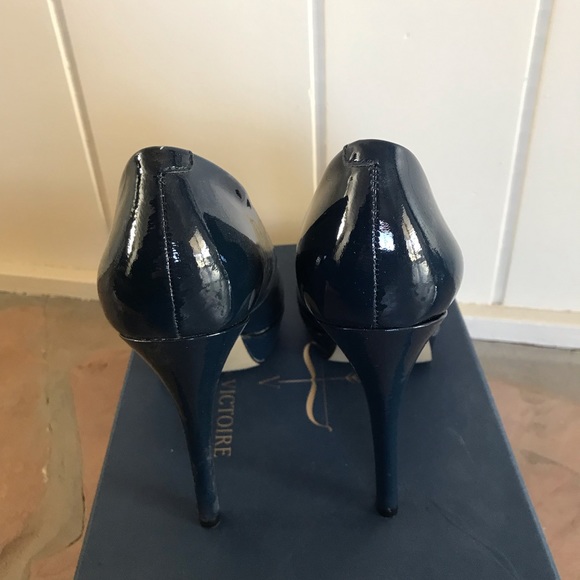 Pour La Victoire Porshia platform Navy pumps - Picture 4 of 6